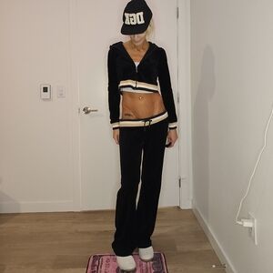 Luxe JUICY COUTURE Black VELOUR  Tracksuit ,size M/L